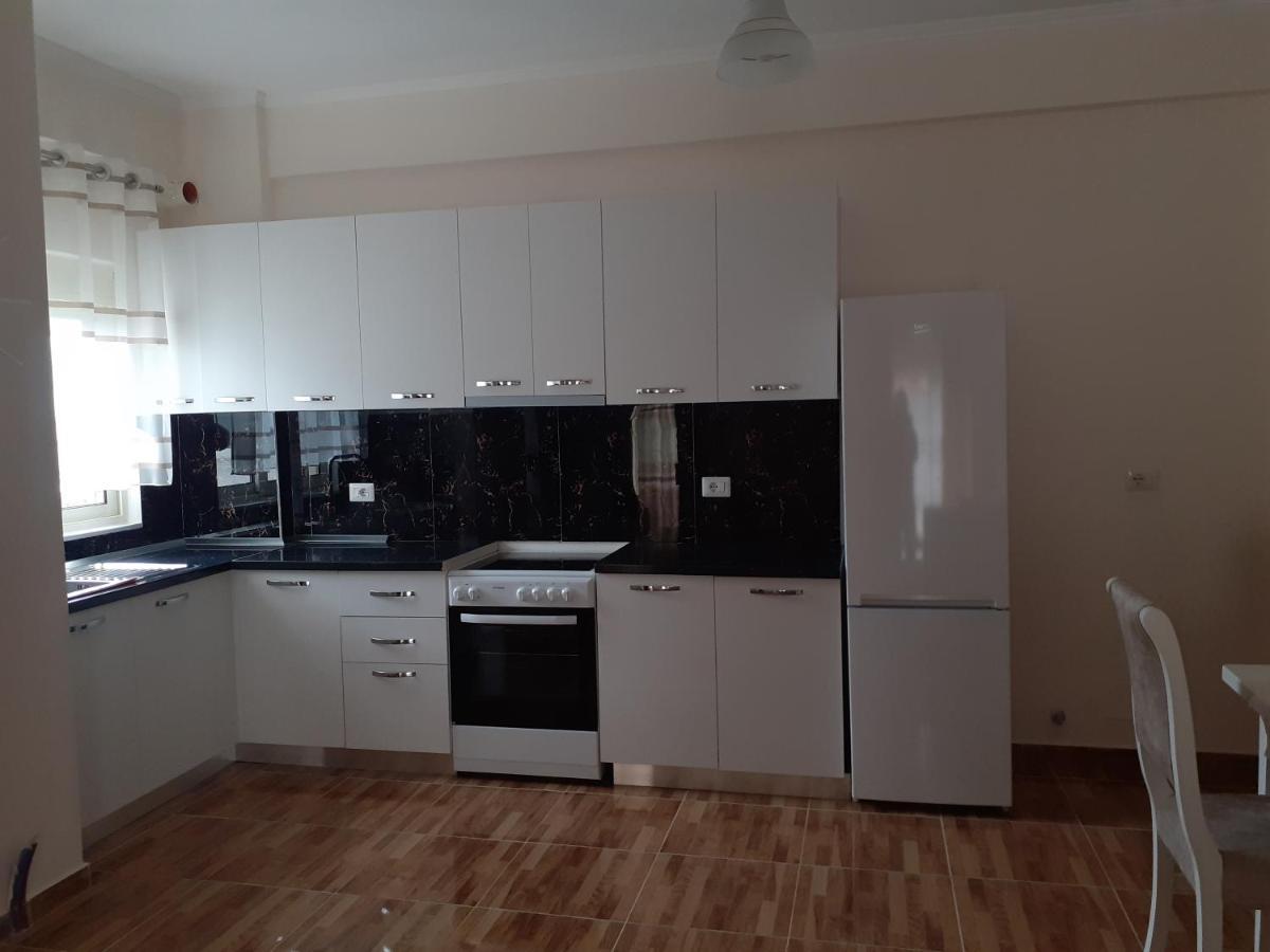 Drini Apartments Përmet Esterno foto