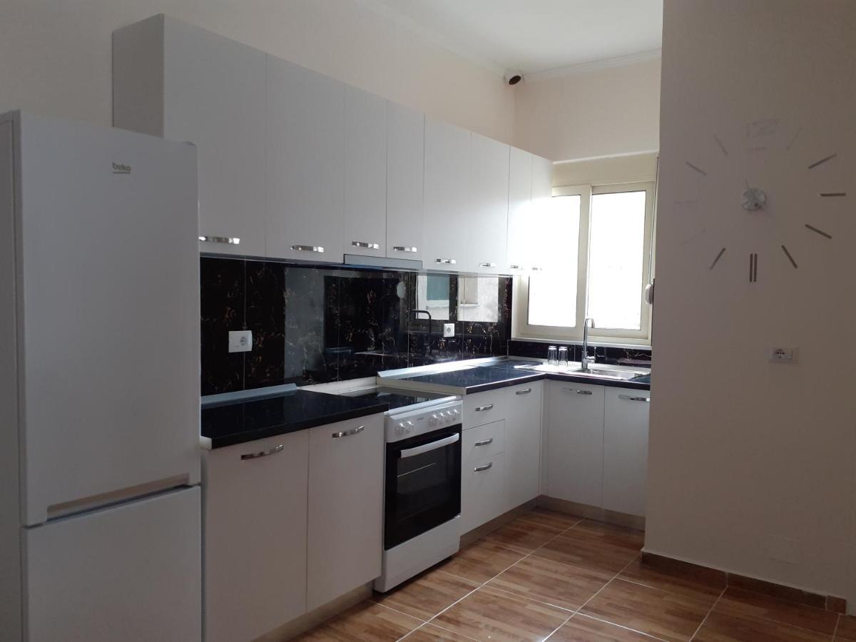 Drini Apartments Përmet Esterno foto