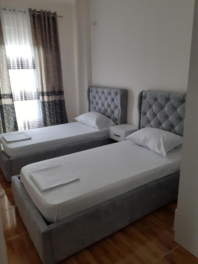 Drini Apartments Përmet Esterno foto