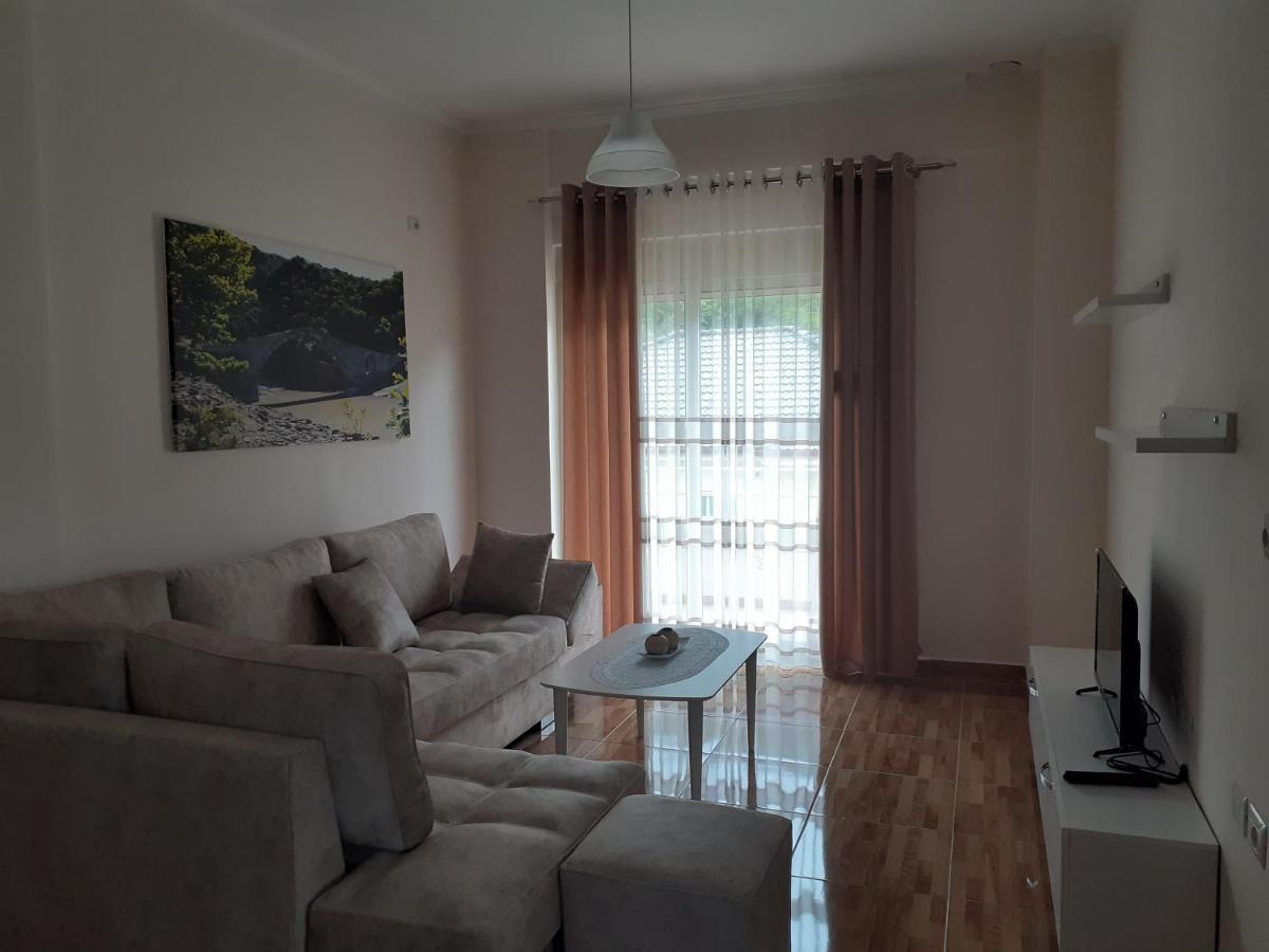Drini Apartments Përmet Esterno foto